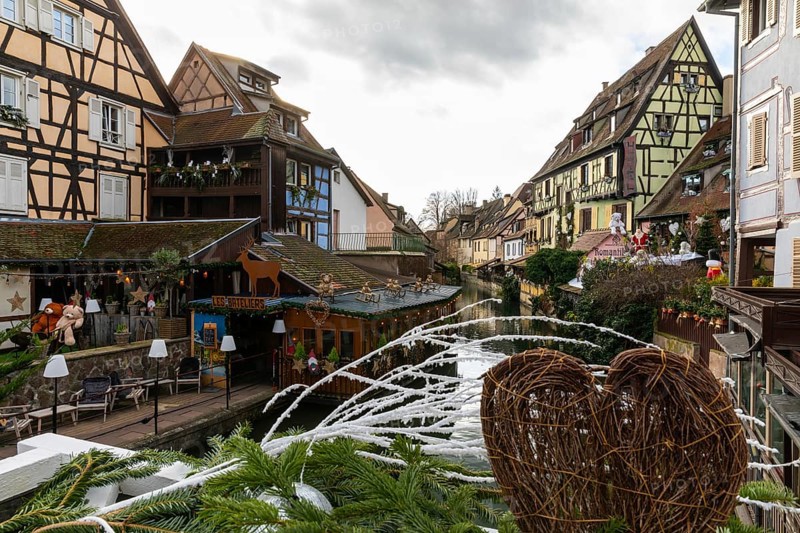 Historic houses with Quai de Poissonnerie, Little Venice, Petite Venise, Christmas decoration, Christmas market, historic town, Der Fischerstaden, Colmar, Alsace, France, Europe