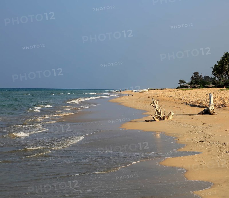 Ocean and sandy tropical beach at Nilavelli, Trincomalee, Sri Lanka, Asia