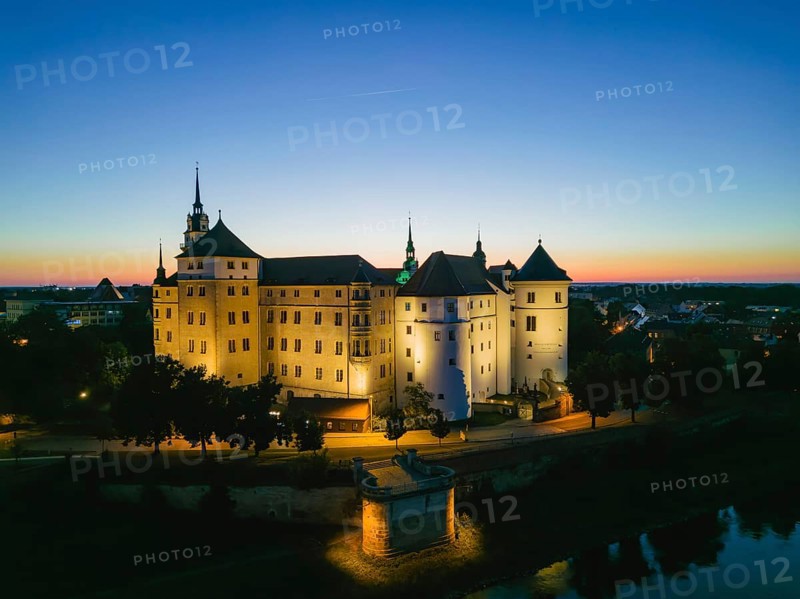 Hartenfels Castle from above, at dusk, Torgau, Saxony, Germany, Europe