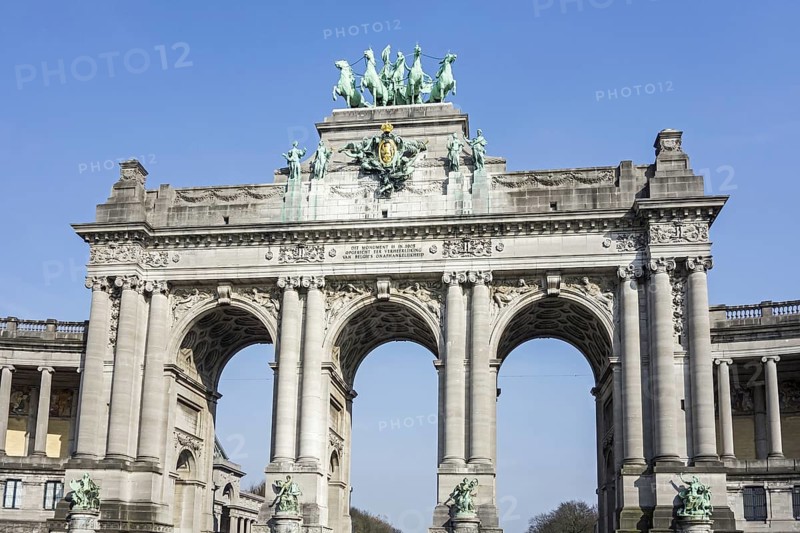 Triumphal arch at the Parc du Cinquantenaire, Jubelpark in Brussels, Belgium, Europe