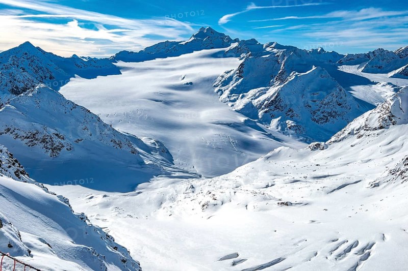 View from the Mutkogel mountain station of the Tiefenbach glacier to the Wildspitze, Austria's second highest mountain (3770 m)