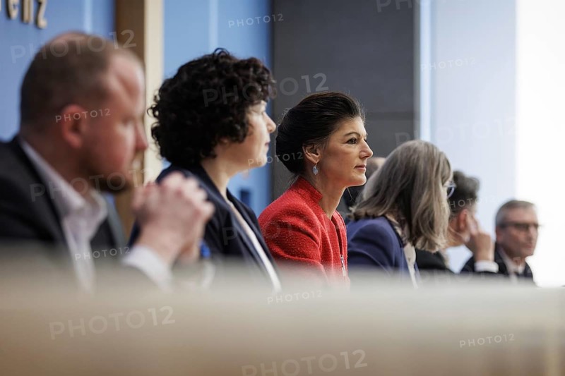 Christian Leye, MP, Amira Mohamed Ali, Dr Sahra Wagenknecht, Prof. Dr Shervin Haghsheno, university lecturer and entrepreneur, Fabio de Masi, financial expert, former MEP and MP, Thomas Geisel, former Mayor of Duesseldorf, recorded as part of the Bun