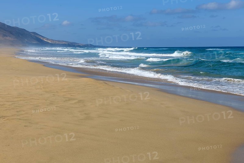 Fuerteventura beach on west coast of Jandia peninsula in front of abandoned village of Cofete with big waves dangerous surf creating strong undercurrent, in the background Atlantic Ocean, Cofete, Jandia, Fuerteventura, Canary Islands, Canary Islands, Spain, Europe