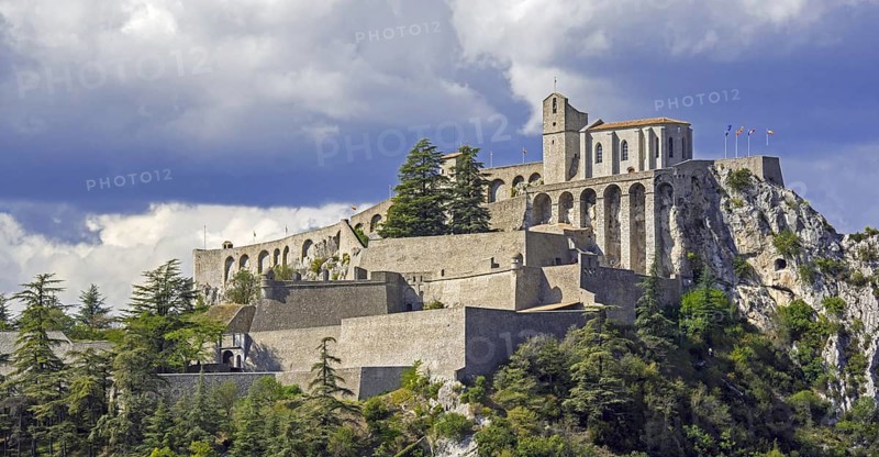 Citadel of the city Sisteron on the banks of the River Durance, Provence-Alpes-Cote d'Azur, Alpes-de-Haute-Provence, France, Europe