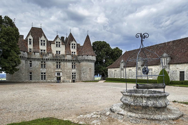 The castle Chateau de Monbazillac and former wine warehouse, Dordogne, Aquitaine, France, Europe