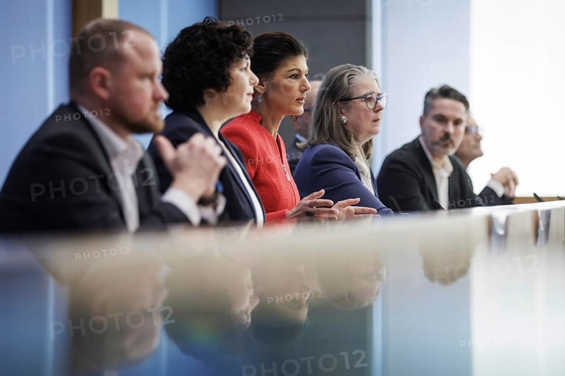 Christian Leye, MP, Amira Mohamed Ali, Dr Sahra Wagenknecht, Prof. Dr Shervin Haghsheno, university lecturer and entrepreneur, Fabio de Masi, financial expert, former MEP and MP, Thomas Geisel, former Mayor of Duesseldorf, recorded as part of the Bun