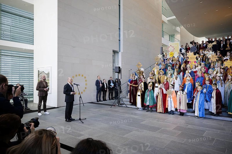 Federal Chancellor Olaf Scholz (SPD) pictured at the traditional reception for carol singers at the Federal Chancellery in Berlin, 8 January 2024