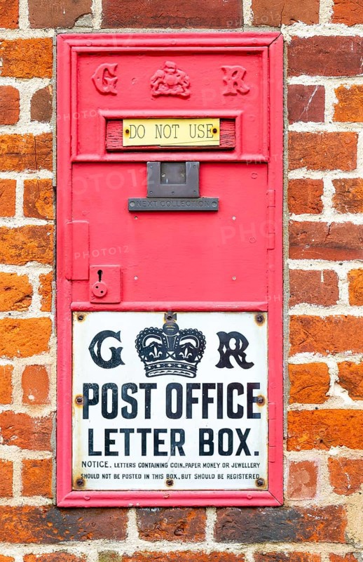 King George VI disused red wall Post Office letter box, Great Glemham, Suffolk, England, UK, do not use
