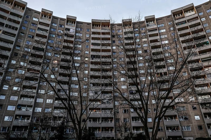 View of the Gropiushaus tower block in Gropiusstadt. The rise in rents in German cities has increased again in the past year, Berlin, 16.01.2023