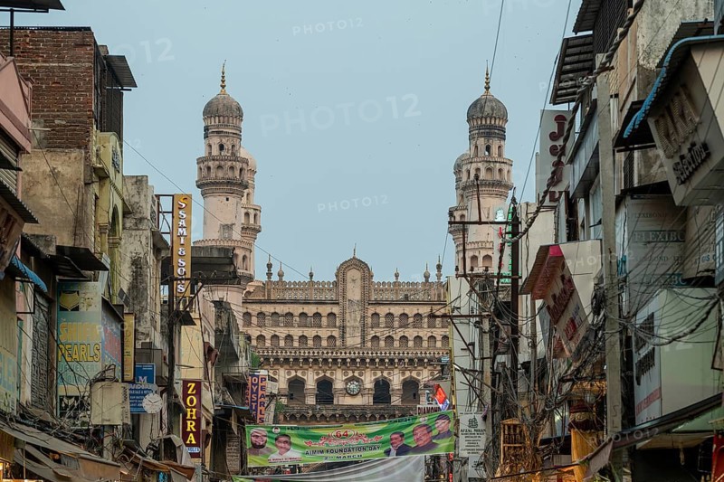 Bazaar, at Charminar, Hyderabad, Andhra Pradesh, India, Asia