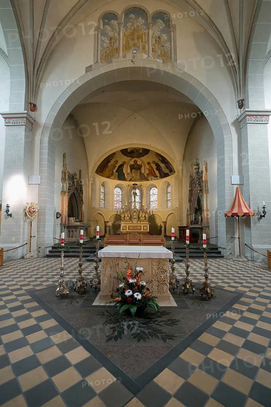 St Castor Basilica, Central nave and main altar, Coblenz, Rhineland Palatinate, Germany, Europe
