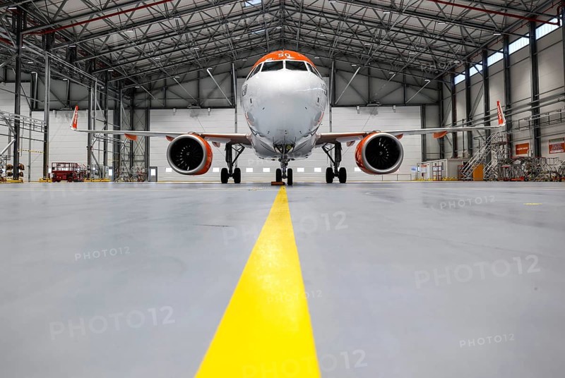 An easyJet Airbus A320 neo stands in the newly opened easyJet maintenance hangar. The entire European easyJet fleet is now maintained at the Schoenefeld site, 11.01.2023