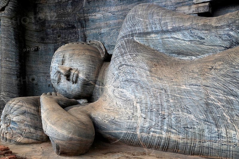 Reclining Buddha, Gal Viharaya, UNESCO World Heritage Site, the ancient city of Polonnaruwa, Sri Lanka, Asia