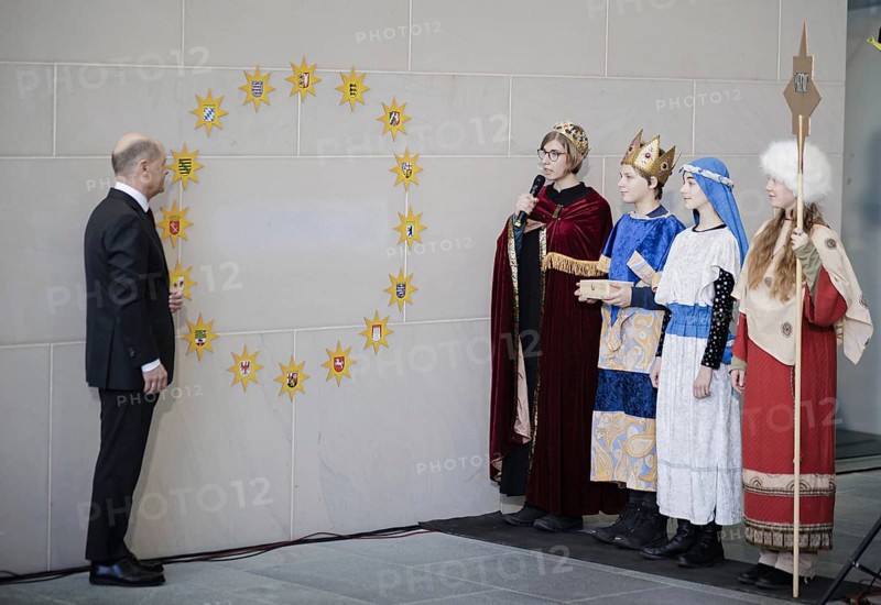 Federal Chancellor Olaf Scholz (SPD) pictured at the traditional reception for carol singers at the Federal Chancellery in Berlin, 8 January 2024