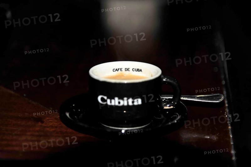 Espresso Cubita, small coffee, tourist shop, centre of Havana, Centro Habana, Cuba, Greater Antilles, Caribbean, Central America