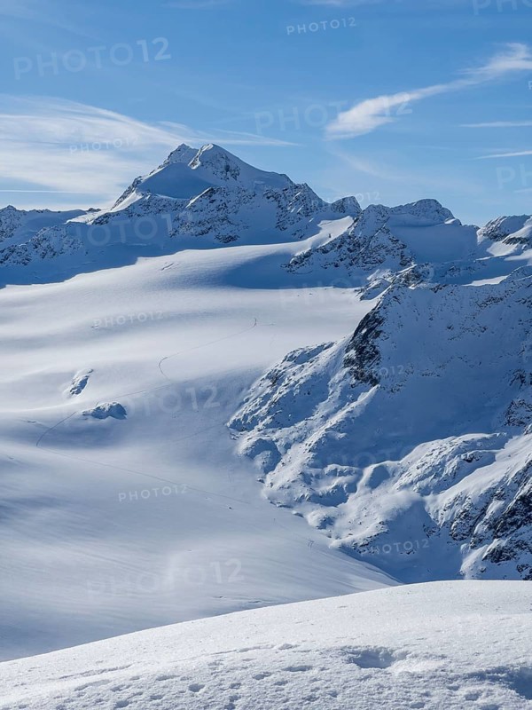 Mountain panorama with Wildpsitze (3770 m) and Rechter Fernerkogel (3289 m), Soelden, Tyrol