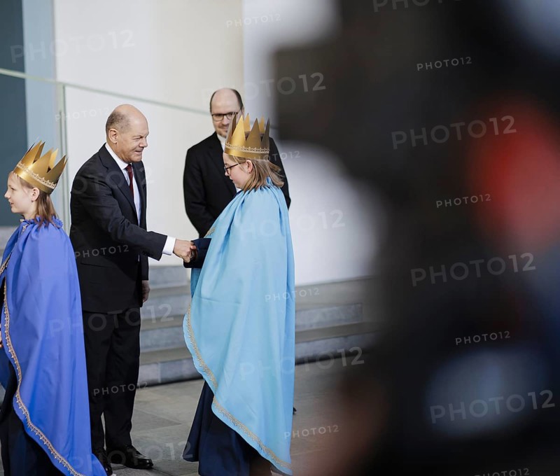 Federal Chancellor Olaf Scholz (SPD) pictured at the traditional reception for carol singers at the Federal Chancellery in Berlin, 8 January 2024