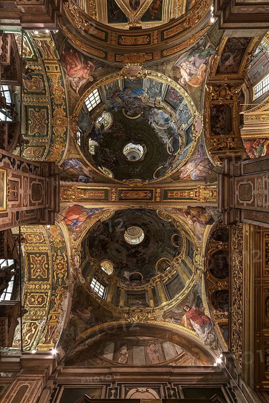 Domes of the baroque Chiesa del Gesu, built at the end of the 16th century, Via di Porta Soprana, 2, Genoa, Italy, Europe