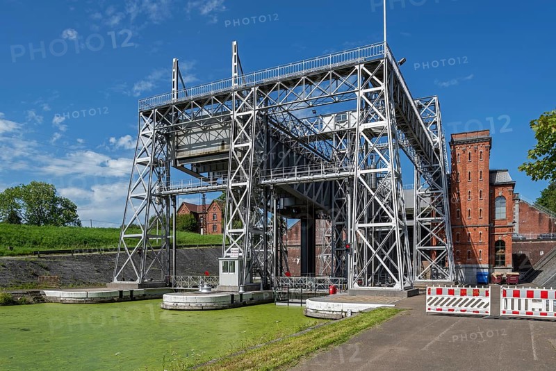 Hydraulic boat lift no. 1 on the old Canal du Centre at Houdeng-Goegnies near La Louviere, Hainaut in the Sillon industriel of Wallonia, Belgium, Europe