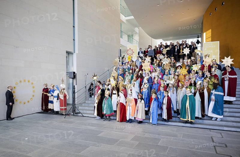 Federal Chancellor Olaf Scholz (SPD) pictured at the traditional reception for carol singers at the Federal Chancellery in Berlin, 8 January 2024