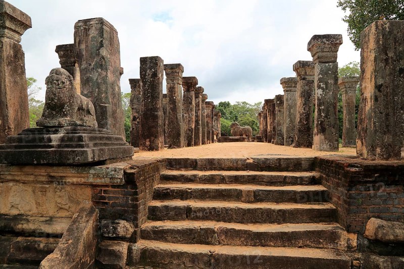 Council Chamber, Island Park, UNESCO World Heritage Site, the ancient city of Polonnaruwa, Sri Lanka, Asia