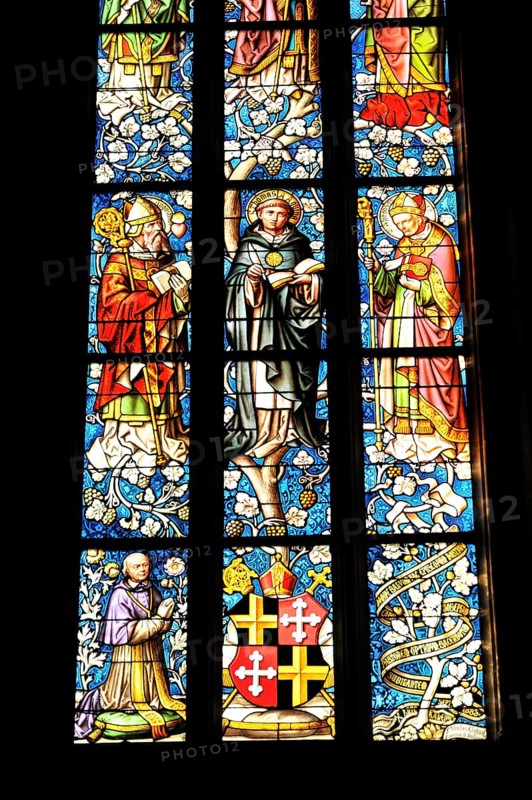 Church windows with Christian motifs, Heilig-Kreuz-Muenster, start of construction around 1315, Schwaebisch Gmuend, Baden-Wuerttemberg, Germany, Europe
