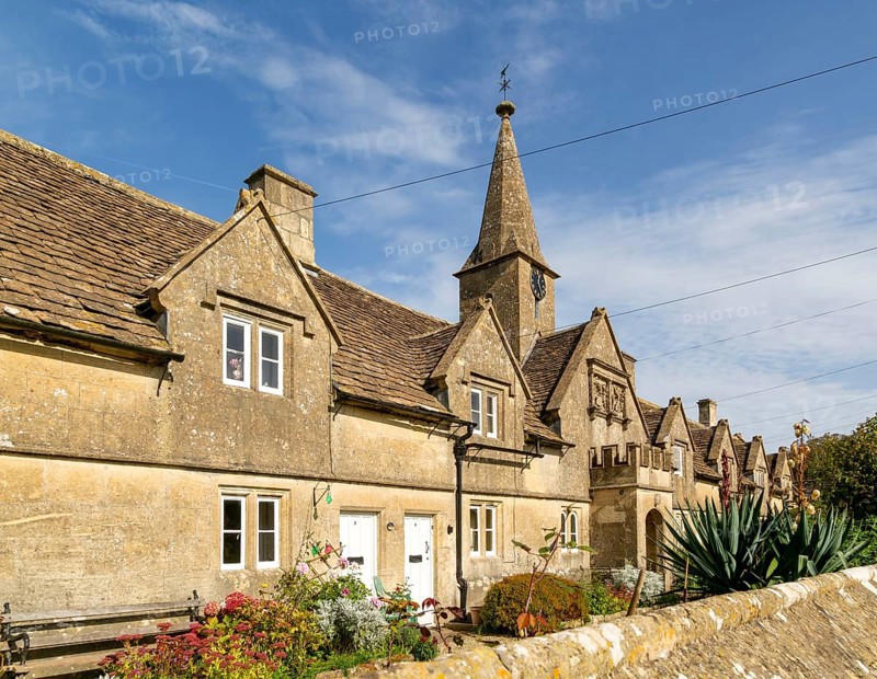 Crispe almshouses and chapel built 1612, Marshfield, Gloucestershire, England, UK