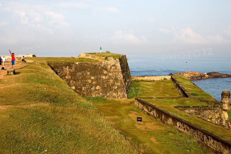 Coastal scenery and historic walls of the fort, Star Bastion, Galle, Sri Lanka, Asia