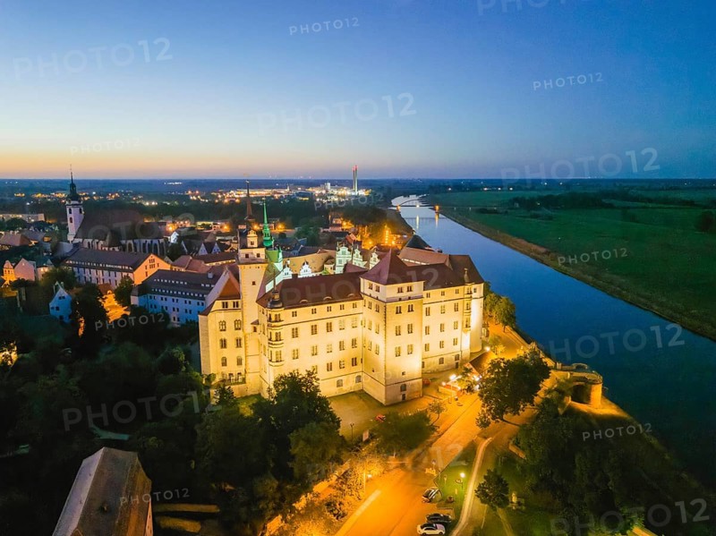 Hartenfels Castle from above, at dusk, Torgau, Saxony, Germany, Europe