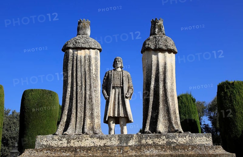 Columbus, King Ferdando and Queen Isabel statues in garden of Alcazar, Cordoba, Spain, Alcazar de los Reyes Cristianos, Europe