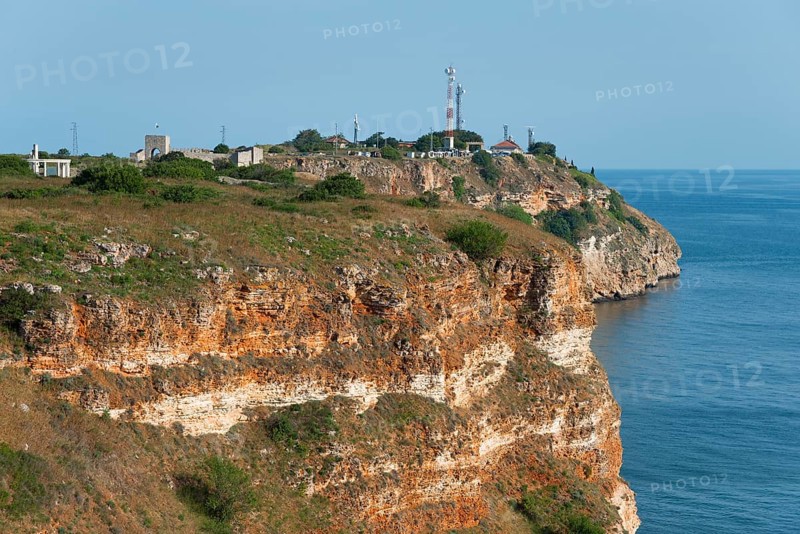 Lighthouse on the cliff edge with a view of the sea, Cape Kaliakra, Dobruja, Black Sea, Bulgaria, Europe