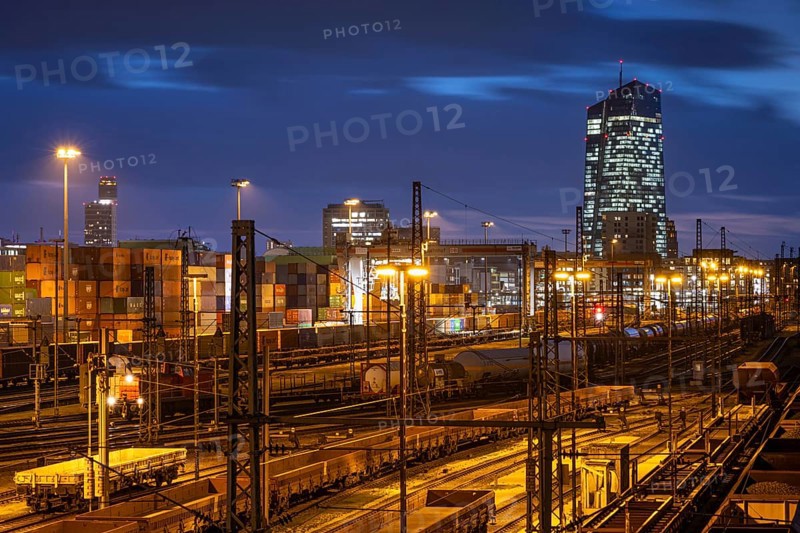 Numerous wagons are parked at the Frankfurt East freight station, near the European Central Bank (ECB) . The German Train Drivers' Union (GDL) is striking across the board in passenger transport from Wednesday, 24 January to Monday, 29 January 2024. The work stoppage at DB Cargo already began on 23 January 2024. The strike will have a massive impact on all German railway operations, Ostbahnhof, Frankfurt am Main, Hesse, Germany, Europe