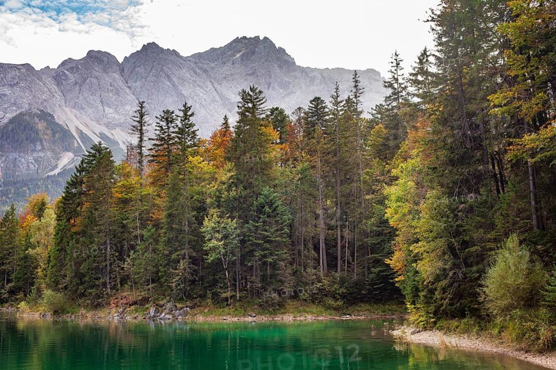 Zugspitze massif and Zugspitze with Eibsee lake, Wetterstein mountains, Grainau, Werdenfelser Land, Upper Bavaria, Bavaria, Germany, Europe