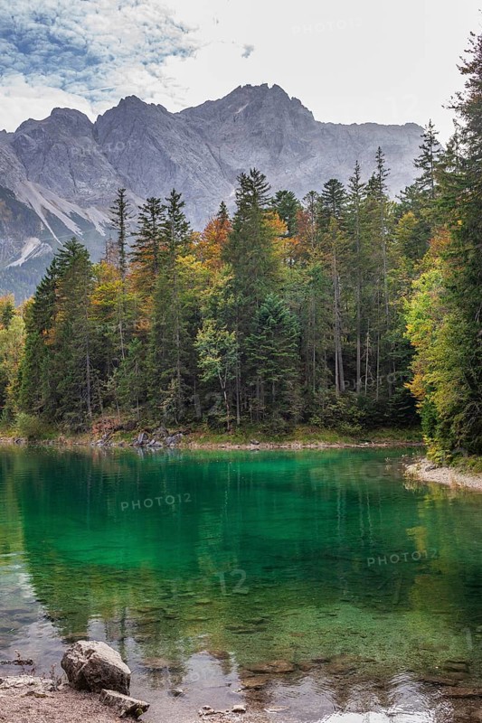 Zugspitze massif and Zugspitze with Eibsee lake, Wetterstein mountains, Grainau, Werdenfelser Land, Upper Bavaria, Bavaria, Germany, Europe