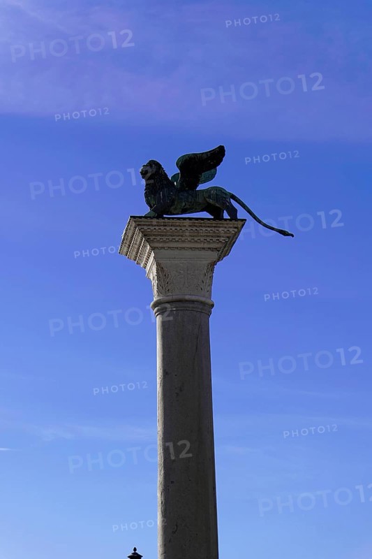Column, capital with the winged lion of San Marco, patron saint of Venice, Piazetta San Marco, St Mark's Square, Venice, Italy, Europe