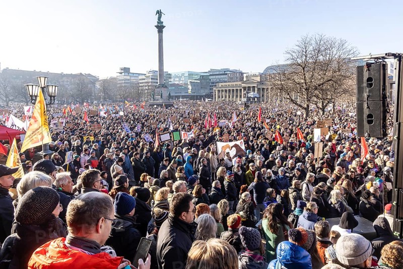 Against right-wing extremism, fascism and the AfD, large demonstration on Schlossplatz with 20, 000 participants, Stuttgart, Baden-Württemberg, Germany, Europe