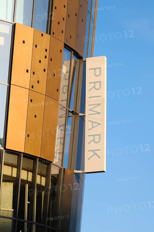 Primark, clothing shop, discounter, facade with sign and logo, Wuppertal, North Rhine-Westphalia, Germany, Europe