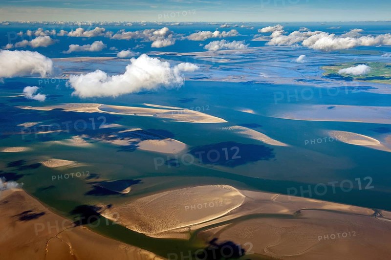 Aerial view of the Wadden Sea, sands and tidal flats between Nordstrand and Amrum, Schleswig-Holstein, Germany, Europe