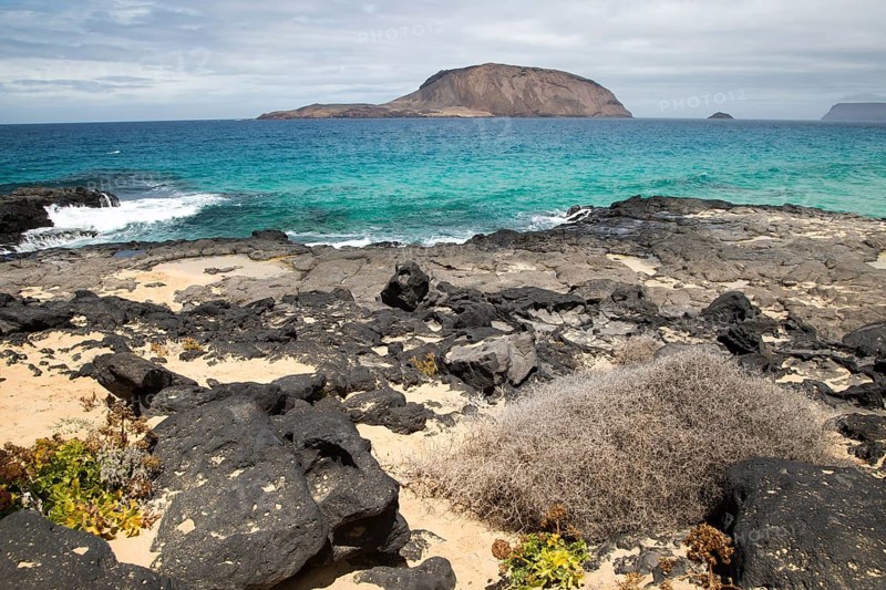Montana Clara island nature reserve from Graciosa island, Lanzarote, Canary Islands, Spain, Europe