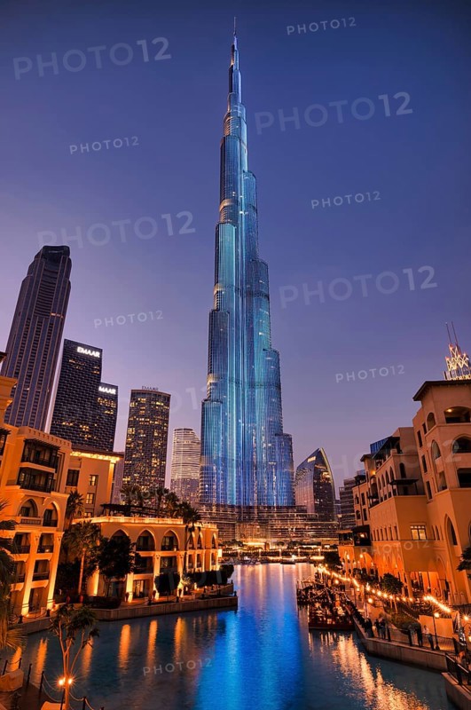 Burj Khalifa, Lake Burj Khalifa, Souk Al Bahar, shopping centre, illumination, Logo EMAAR, Downtown, evening light, twilight, blue hour, Financial District, Dubai, United Arab Emirates, VAR, Asia
