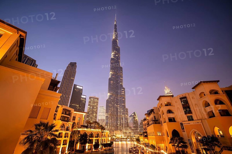 Burj Khalifa, Lake Burj Khalifa, Souk Al Bahar, shopping centre, Logo EMAAR, Downtown, evening light, twilight, blue hour, Financial District, Dubai, United Arab Emirates, VAR, Asia