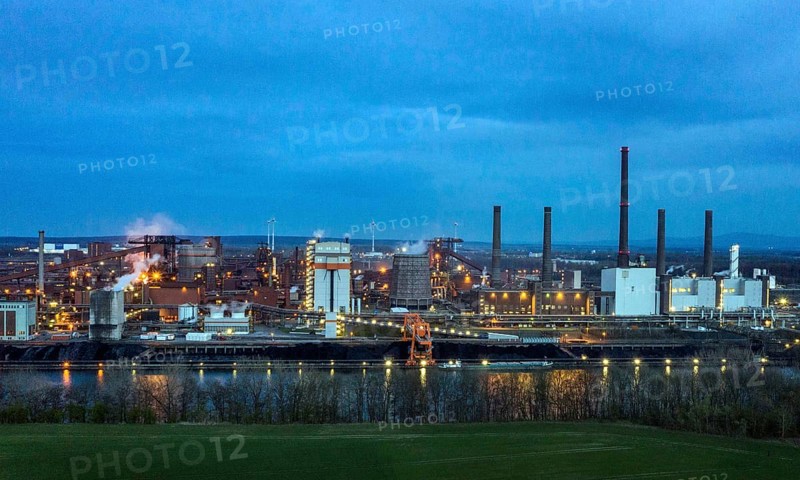 Salzgitter AG steelworks. Salzgitter AG, Avacon and Lime tree launch the operation of industrial hydrogen production based on electricity from wind power. With the operation of the Wind Hydrogen Salzgitter - WindH2 project, green hydrogen will be produced on the site of the steelworks in future, 12.04.2022
