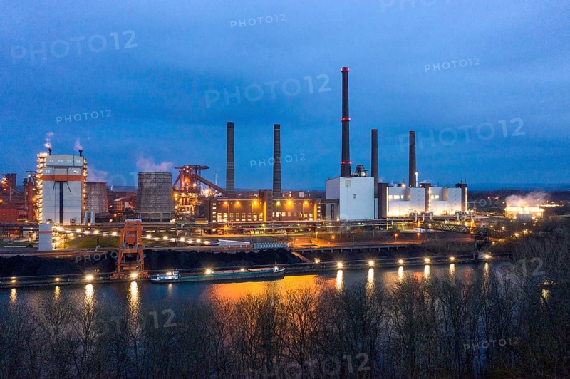 Salzgitter AG steelworks. Salzgitter AG, Avacon and Lime tree launch the operation of industrial hydrogen production based on electricity from wind power. With the operation of the Wind Hydrogen Salzgitter - WindH2 project, green hydrogen will be produced on the site of the steelworks in future, 12.04.2022
