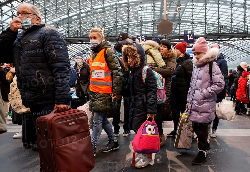 Refugees from Ukraine arrive at Berlin Central Station, 01/03/2022
