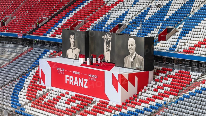 Bavarian Prime Minister Markus Söder speaks to the mourners, FC Bayern Munich funeral service for Franz Beckenbauer, Allianz Arena, Fröttmaning, Munich, Upper Bavaria, Bavaria
