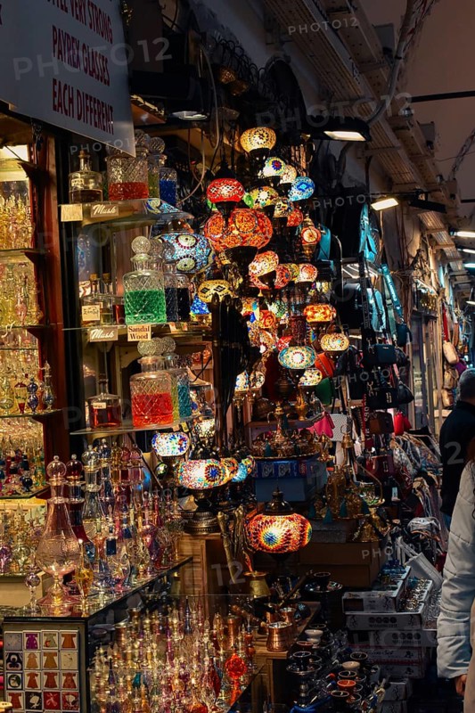 Mosaic lamps and oil lamps, Grand Bazaar, Istanbul, Turkey, Asia