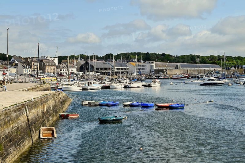 Many boats in the harbour basin, Concarneau, Finistère, Brittany, France, Europe