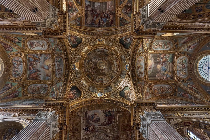 Vault and dome of the Basilica della Santissima Annunziata del Vastato, consecrated in 1520, Piazza della Nunziata, 4, Genoa, Italy, Europe