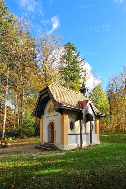Hubertus Chapel in autumn-coloured forest near Oberschönenfeld in the Augsburg Western Forests nature park Park, Bavaria, Germany, Europe