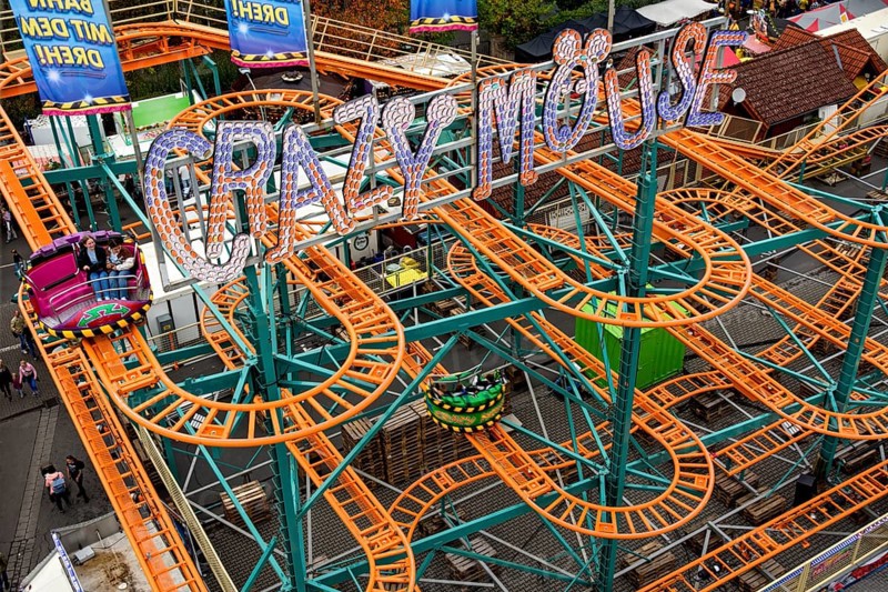 Roller coaster Crazy Mouse, rails, winding tracks of the railway, ride at fairground Kalter Markt, Kaale Määrt, funfair, fairground, bird's eye view, Ortenberg, Wetterau, Hesse, Germany, Europe